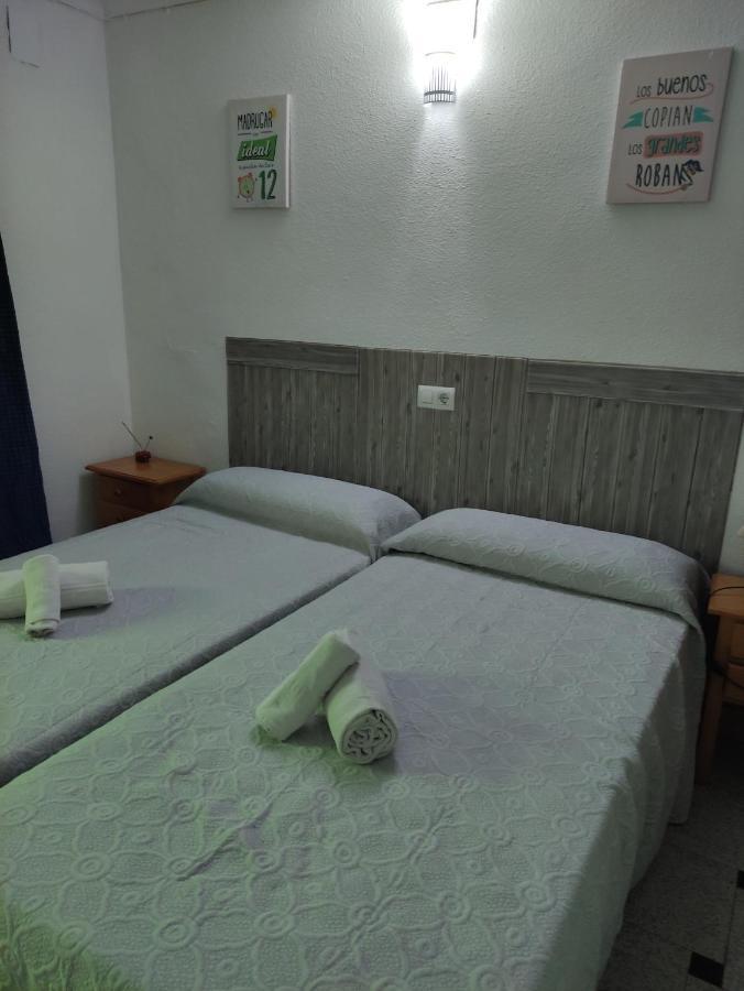 Hostal Restaurante Bar Cafeteria La Melchora Посадас Екстериор снимка